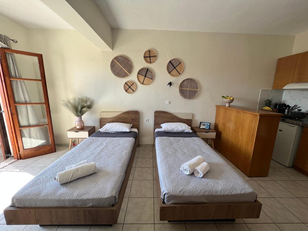 Jimmy'S Guest House Skiathos المظهر الخارجي الصورة