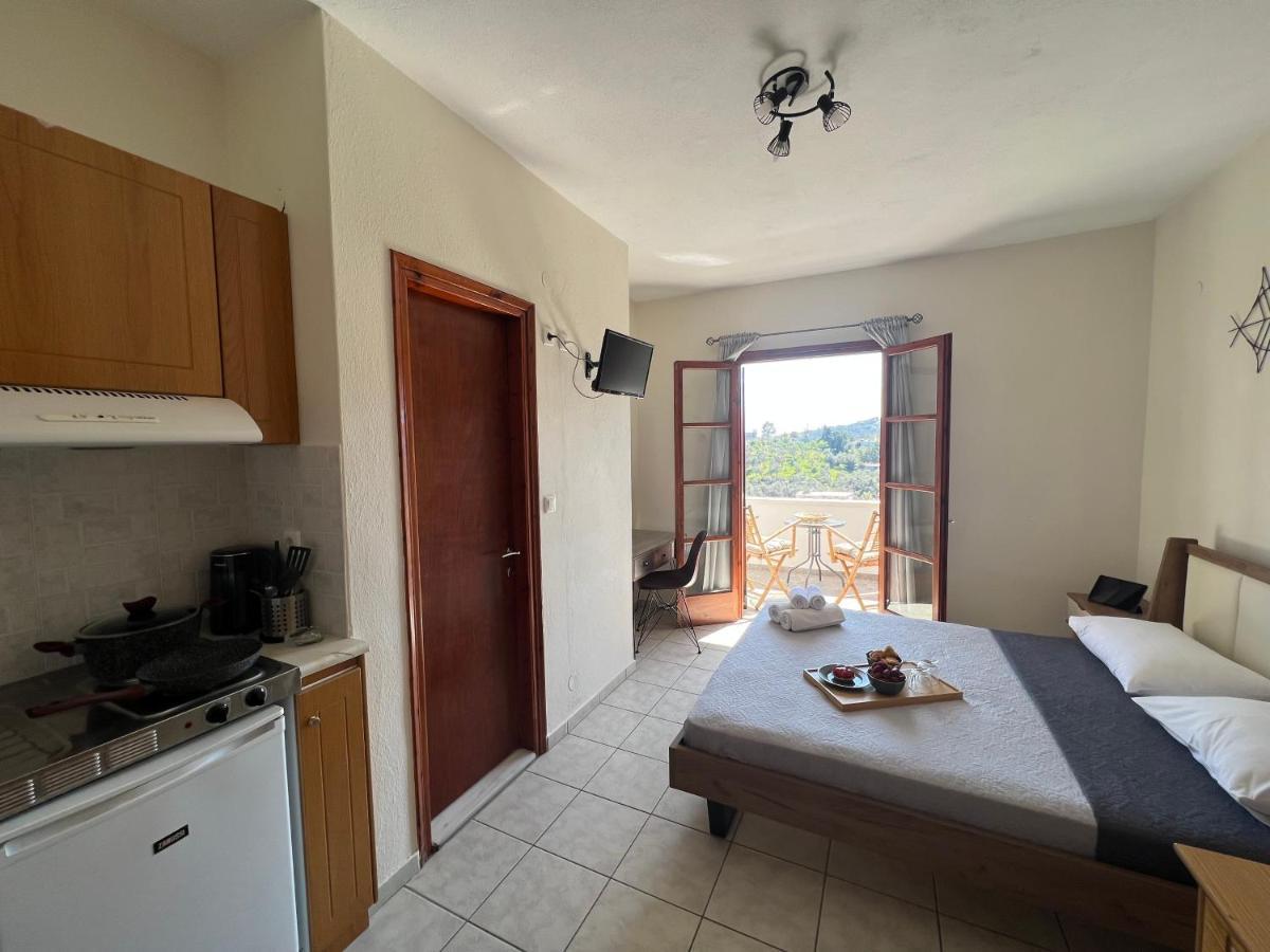 Jimmy'S Guest House Skiathos المظهر الخارجي الصورة